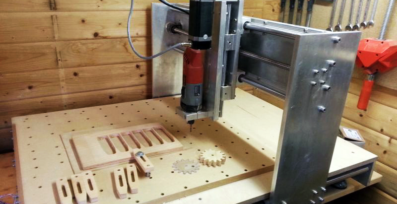 Router CNC construit pentru atelier de acasa sau proiect hobby